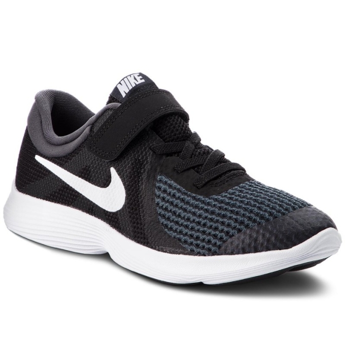 Детски маратонки Nike Revolution 4